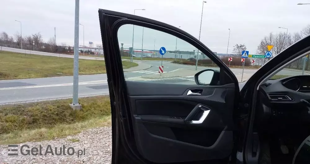 PEUGEOT 308 1.2 PureTech Business Line S&S