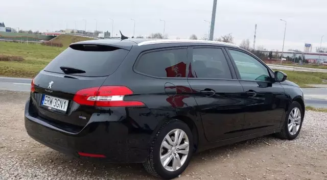 PEUGEOT 308 1.2 PureTech Business Line S&S