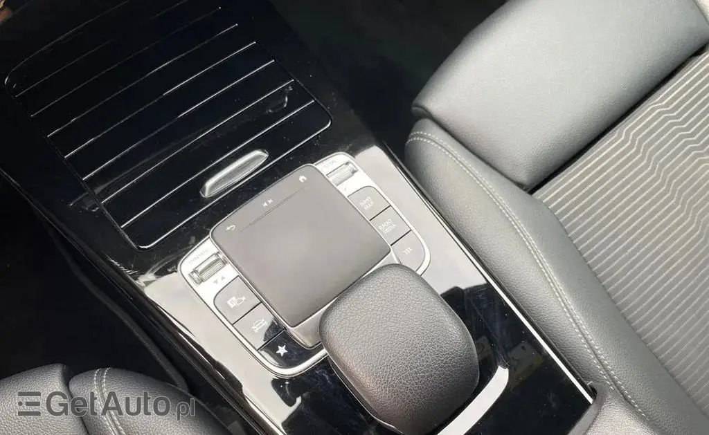 MERCEDES-BENZ Klasa A 