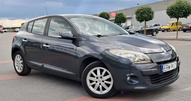 RENAULT Megane 1.6 16V Authentique