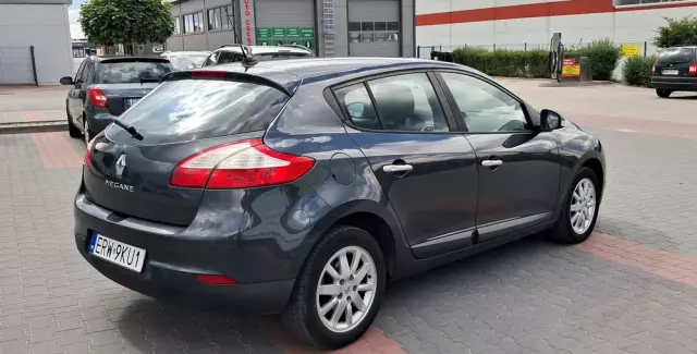 RENAULT Megane 1.6 16V Authentique
