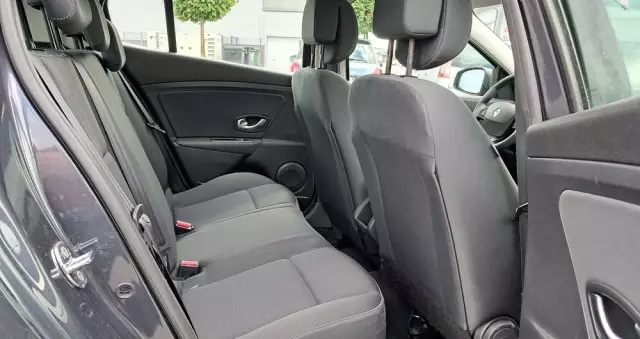 RENAULT Megane 1.6 16V Authentique