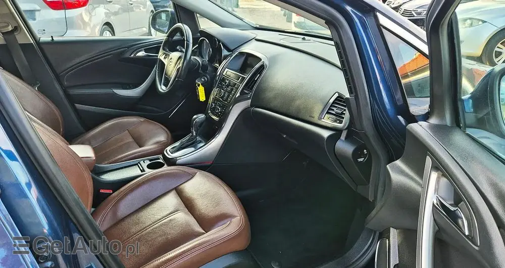 OPEL Astra 1.4 Turbo Automatik Cosmo