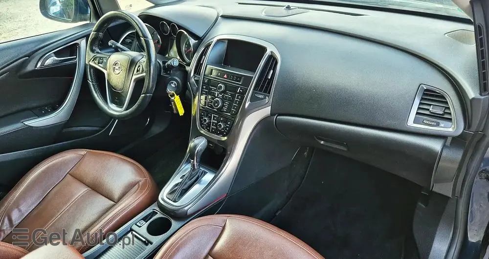 OPEL Astra 1.4 Turbo Automatik Cosmo