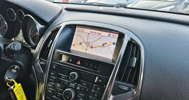 OPEL Astra 1.4 Turbo Automatik Cosmo