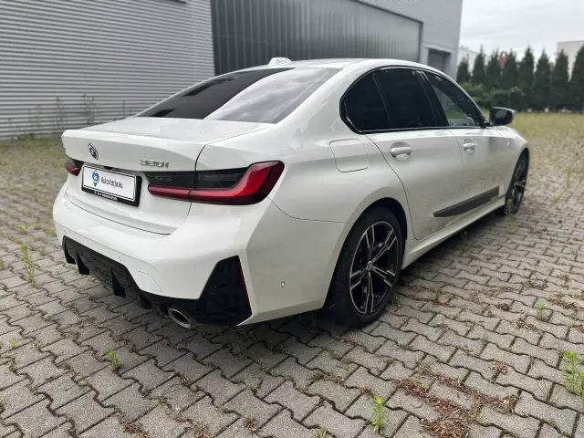 BMW Seria 3 320i