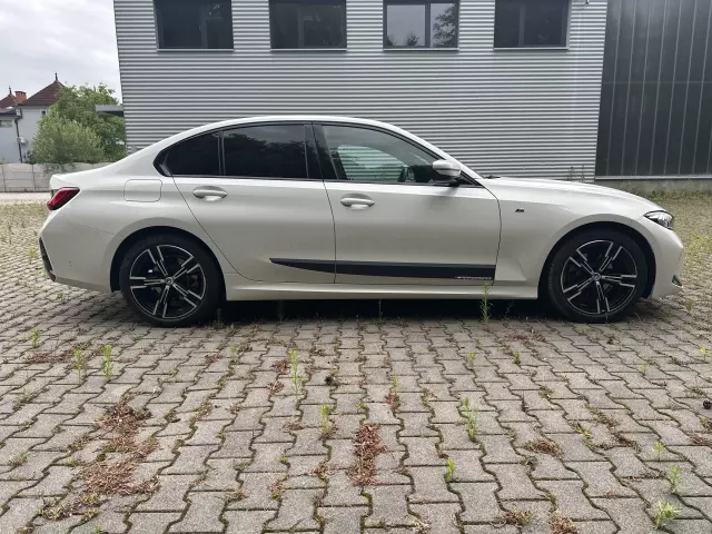 BMW Seria 3 320i