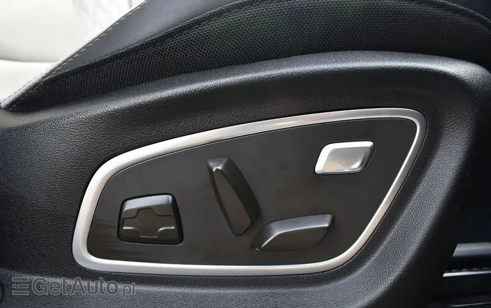 RENAULT Espace 2.0 Blue dCi Initiale Paris EDC