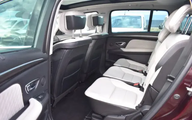 RENAULT Espace 2.0 Blue dCi Initiale Paris EDC