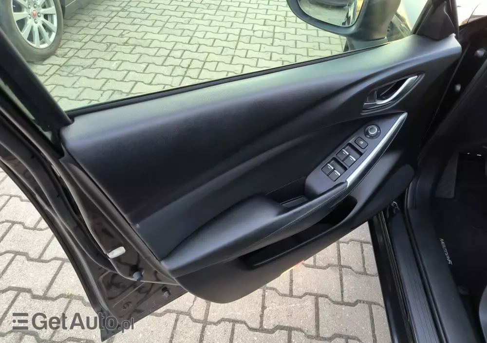 MAZDA 6 Kombi SKYACTIV-D 150 i-ELOOP Center-Line