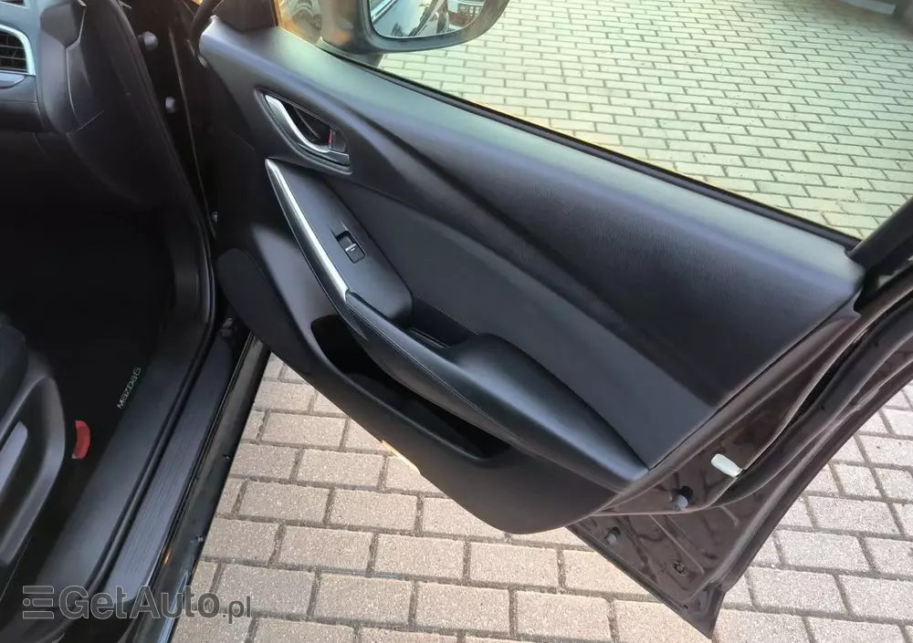 MAZDA 6 Kombi SKYACTIV-D 150 i-ELOOP Center-Line
