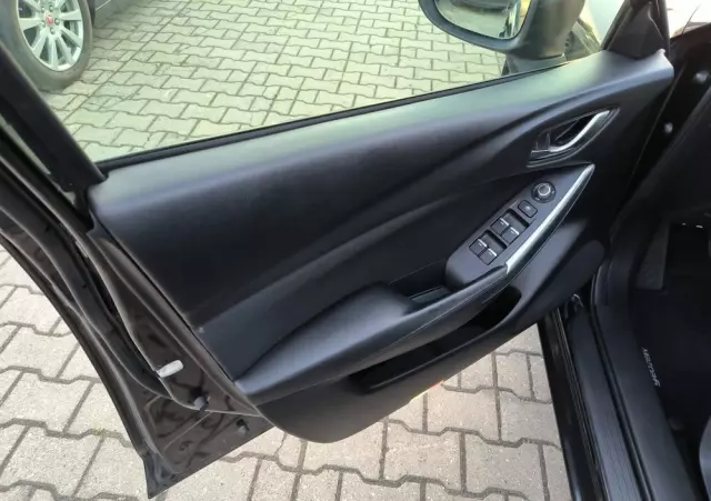 MAZDA 6 Kombi SKYACTIV-D 150 i-ELOOP Center-Line