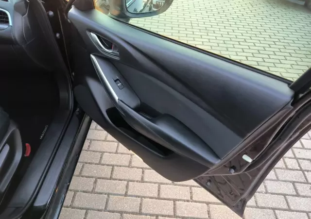 MAZDA 6 Kombi SKYACTIV-D 150 i-ELOOP Center-Line