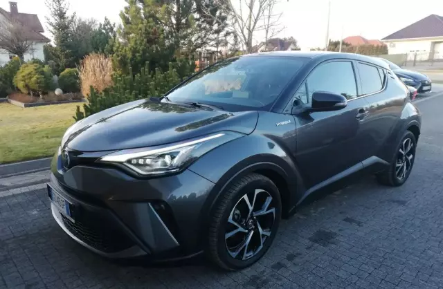 TOYOTA C-hr 