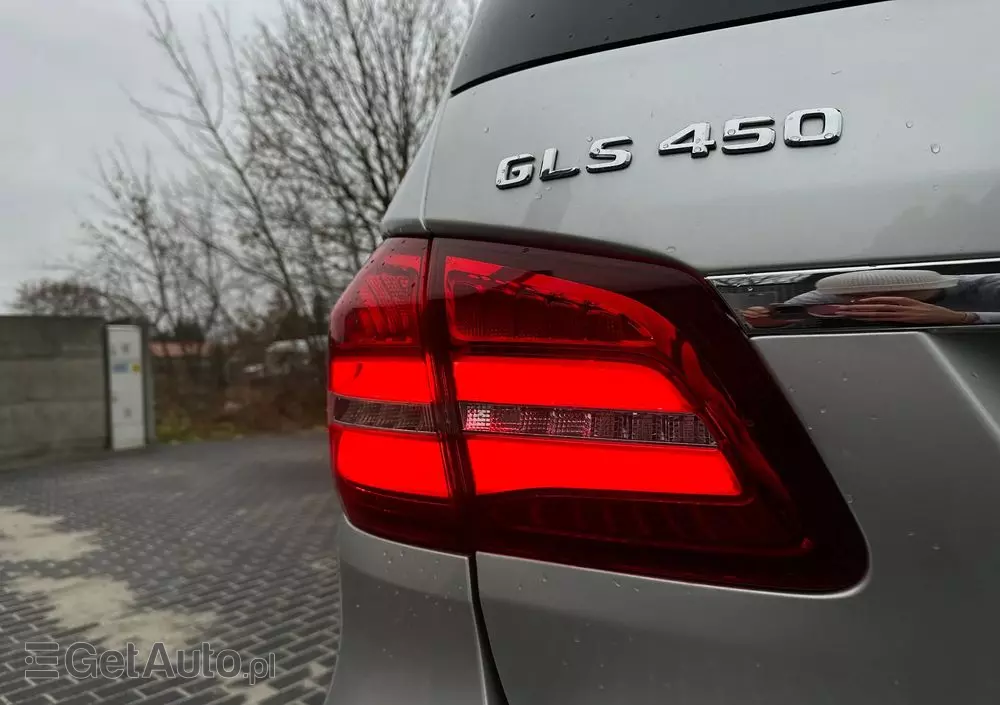 MERCEDES-BENZ GLS 400 4Matic 9G-TRONIC AMG Line
