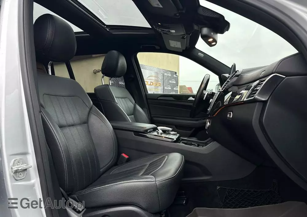 MERCEDES-BENZ GLS 400 4Matic 9G-TRONIC AMG Line