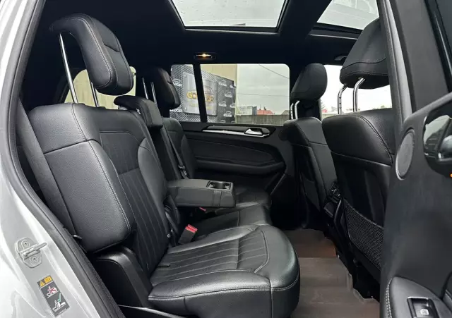 MERCEDES-BENZ GLS 400 4Matic 9G-TRONIC AMG Line