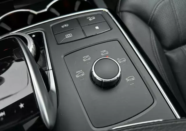 MERCEDES-BENZ GLS 400 4Matic 9G-TRONIC AMG Line