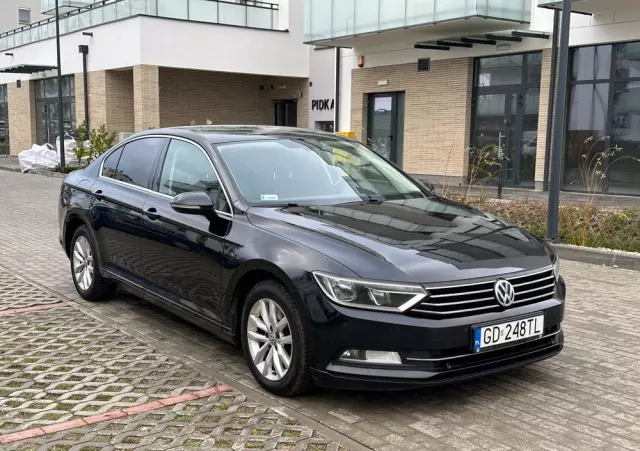 VOLKSWAGEN Passat 2.0 TDI SCR Comfortline