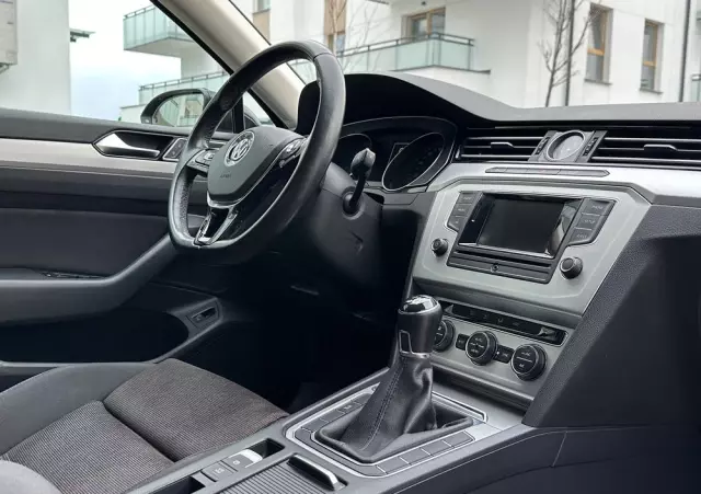 VOLKSWAGEN Passat 2.0 TDI SCR Comfortline