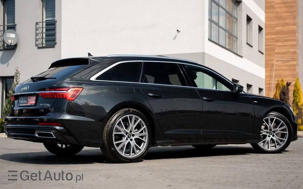 AUDI A6 Avant 50 TFSI e quattro S tronic S line