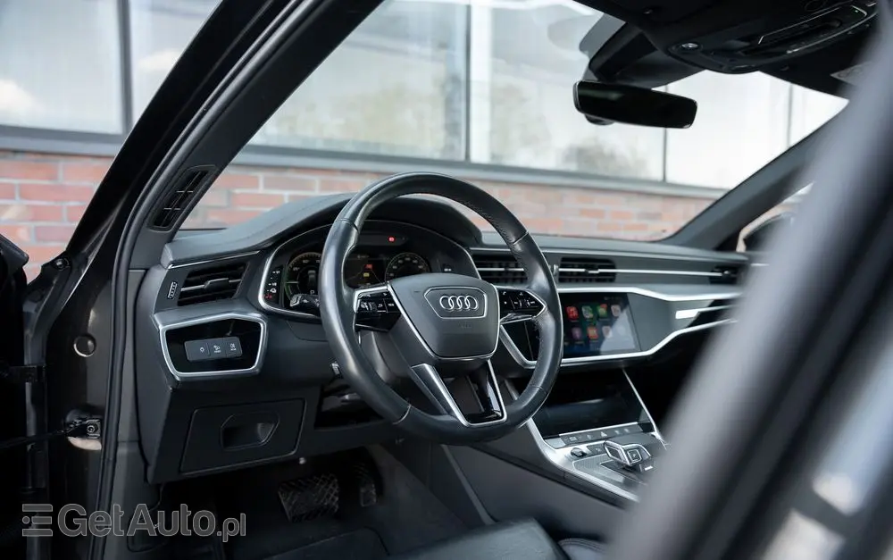 AUDI A6 Avant 50 TFSI e quattro S tronic S line