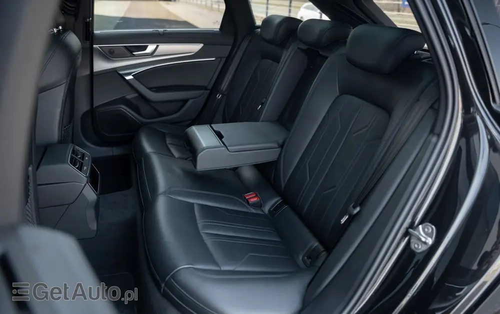 AUDI A6 Avant 50 TFSI e quattro S tronic S line