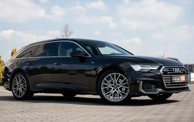 AUDI A6 Avant 50 TFSI e quattro S tronic S line