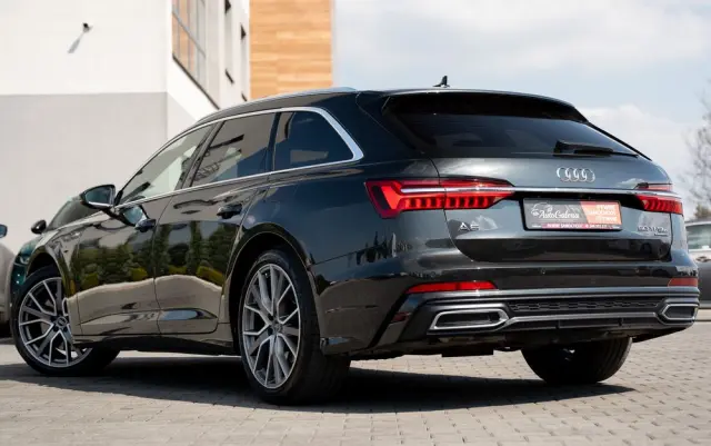AUDI A6 Avant 50 TFSI e quattro S tronic S line