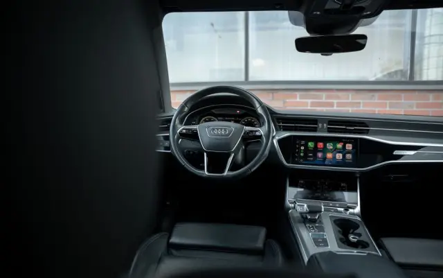 AUDI A6 Avant 50 TFSI e quattro S tronic S line