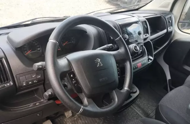PEUGEOT Boxer 