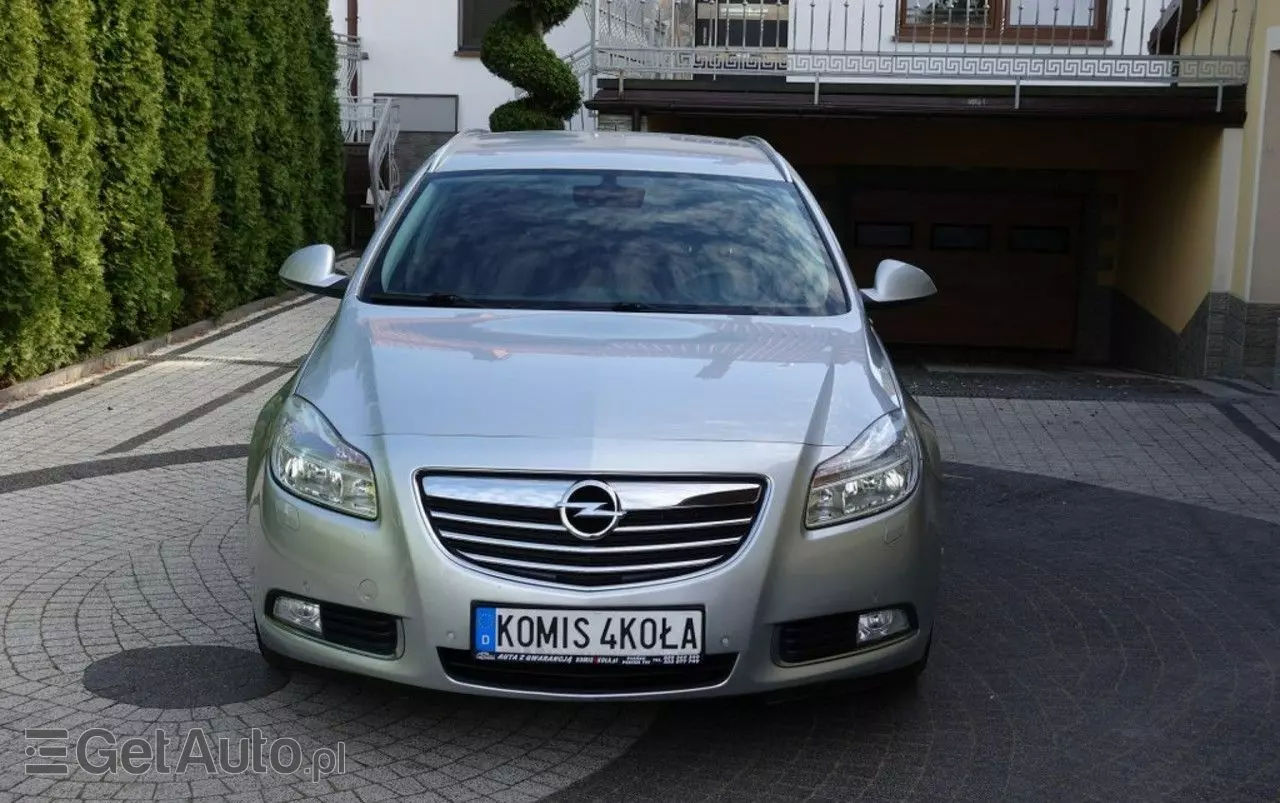 OPEL Insignia 