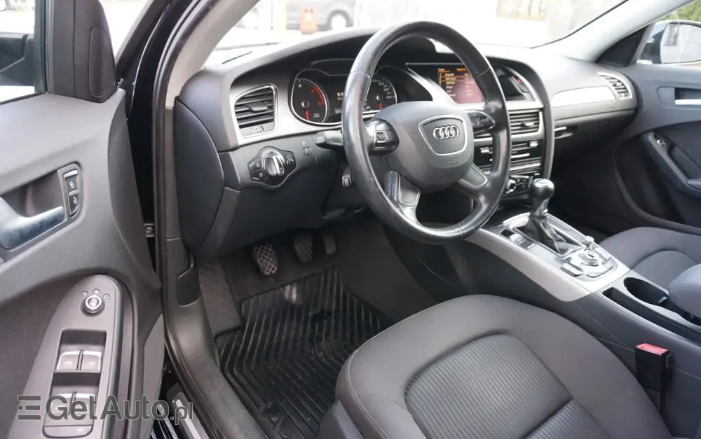 AUDI A4 Avant 2.0 TDI DPF Attraction