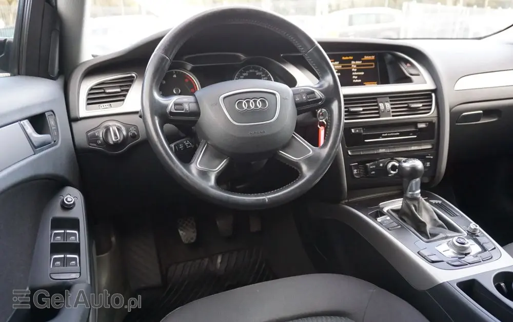 AUDI A4 Avant 2.0 TDI DPF Attraction