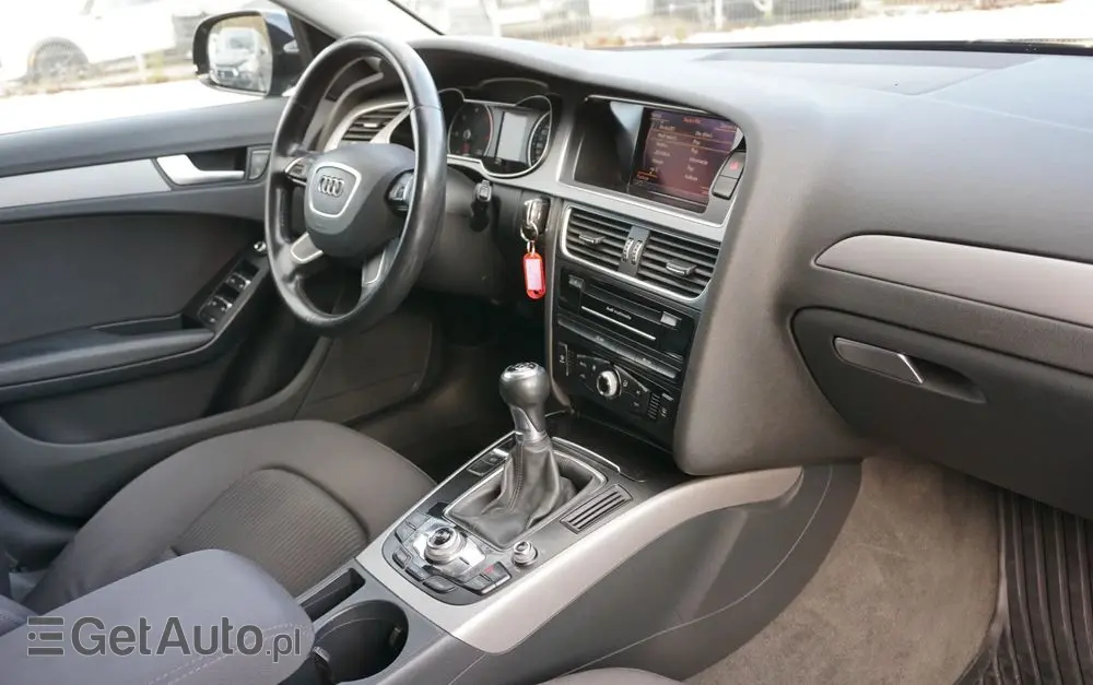 AUDI A4 Avant 2.0 TDI DPF Attraction