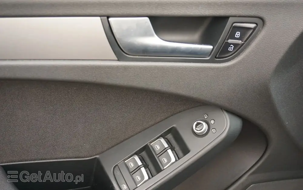 AUDI A4 Avant 2.0 TDI DPF Attraction