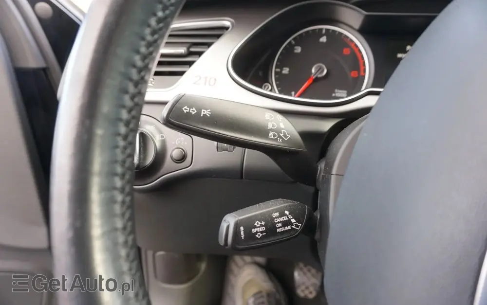 AUDI A4 Avant 2.0 TDI DPF Attraction