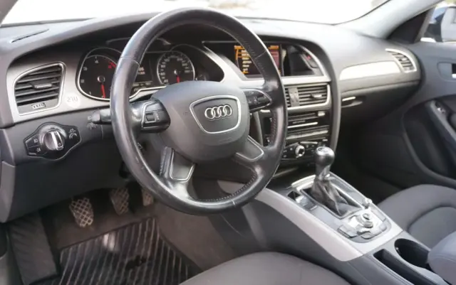 AUDI A4 Avant 2.0 TDI DPF Attraction