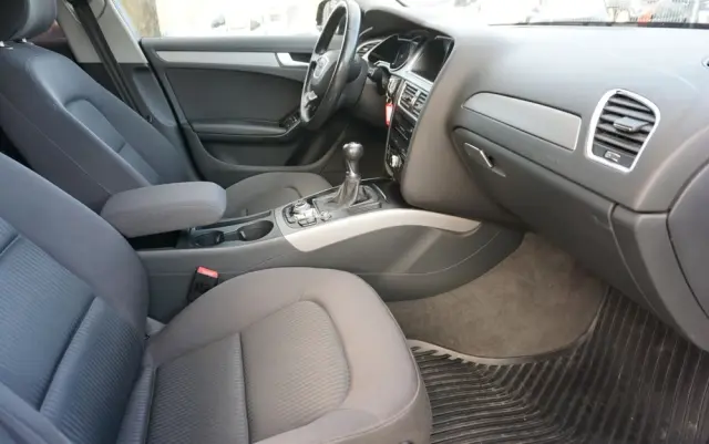 AUDI A4 Avant 2.0 TDI DPF Attraction