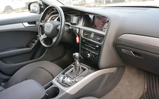 AUDI A4 Avant 2.0 TDI DPF Attraction