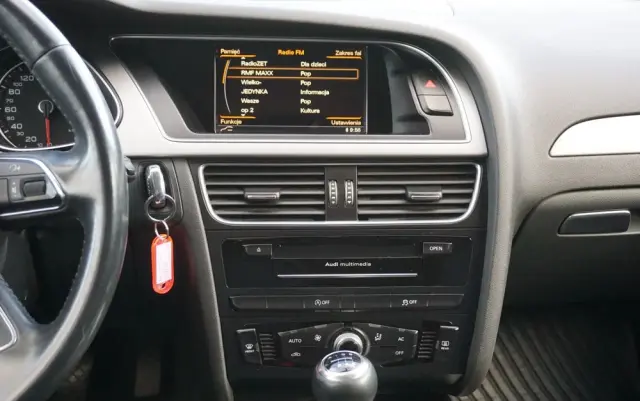 AUDI A4 Avant 2.0 TDI DPF Attraction