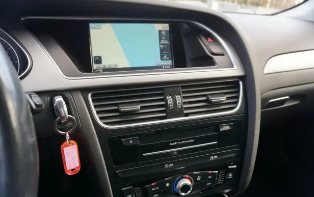 AUDI A4 Avant 2.0 TDI DPF Attraction