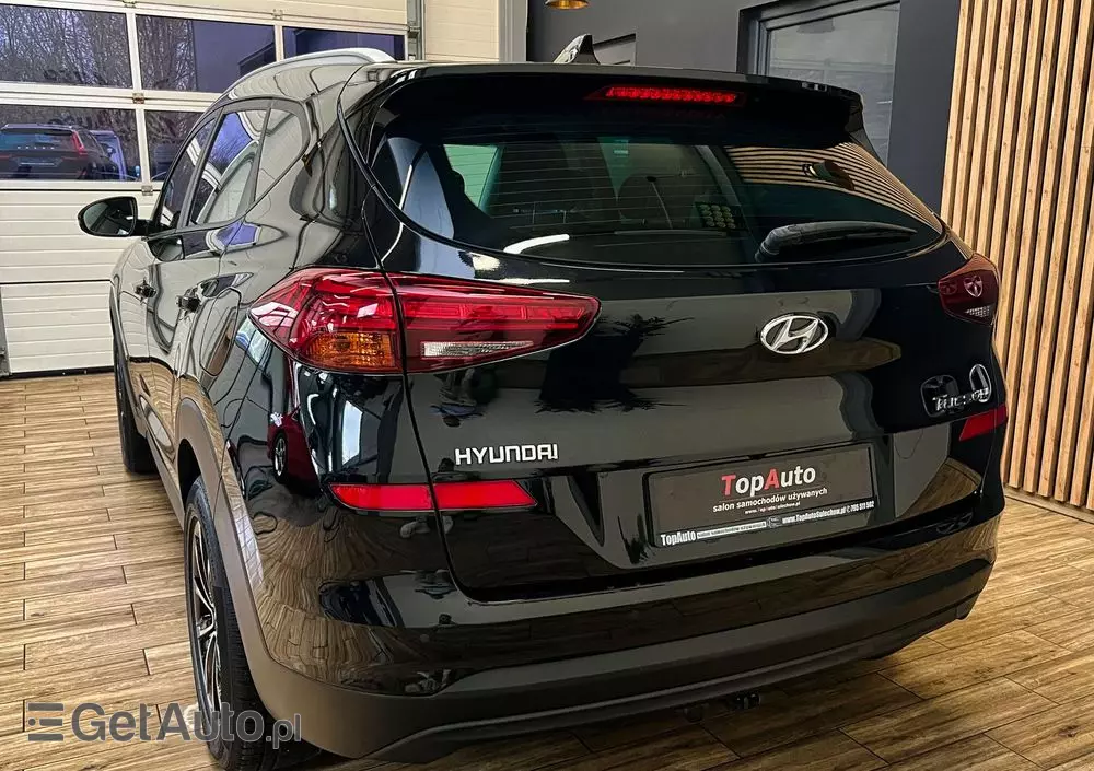 HYUNDAI Tucson 