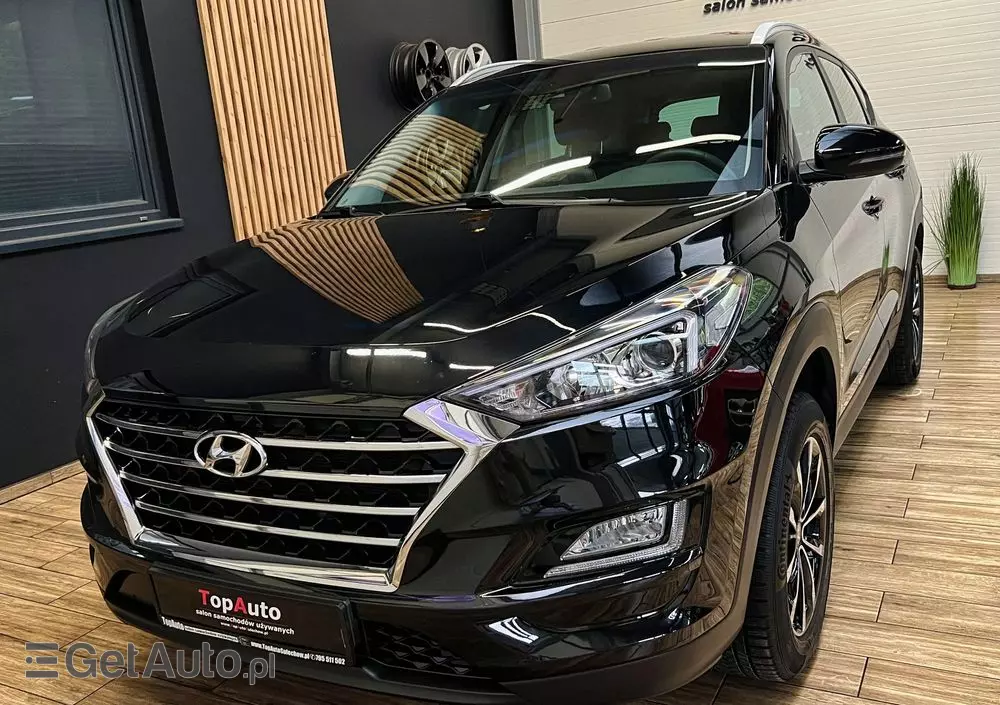 HYUNDAI Tucson 