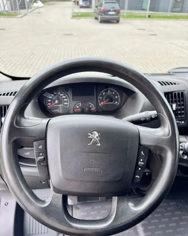 PEUGEOT Boxer 
