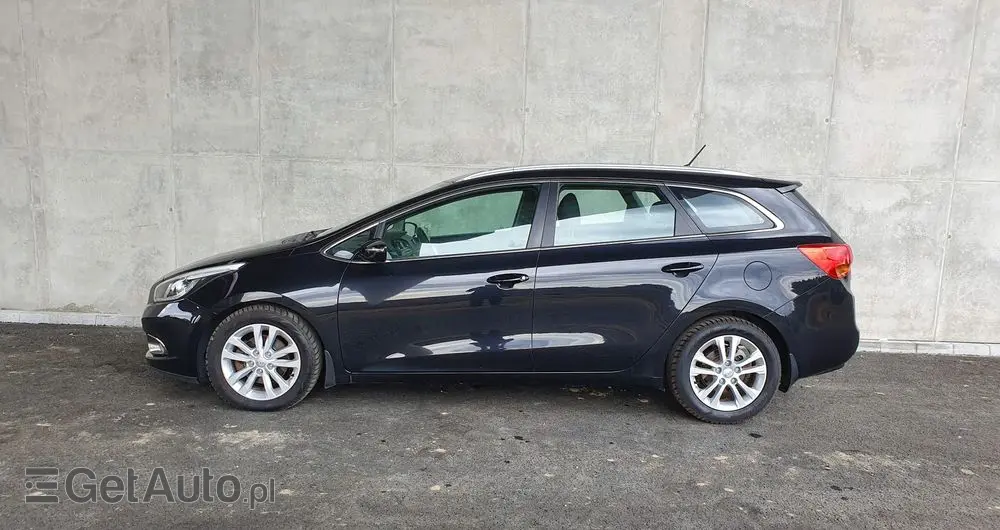 KIA Ceed 1.6 CRDi 128 SW Platinum Edition