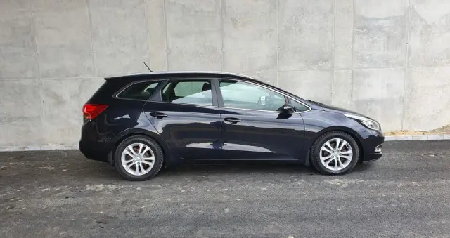 KIA Ceed 1.6 CRDi 128 SW Platinum Edition