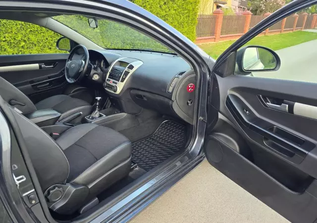 KIA ProCeed Pro_cee'd 1.6 crdi M