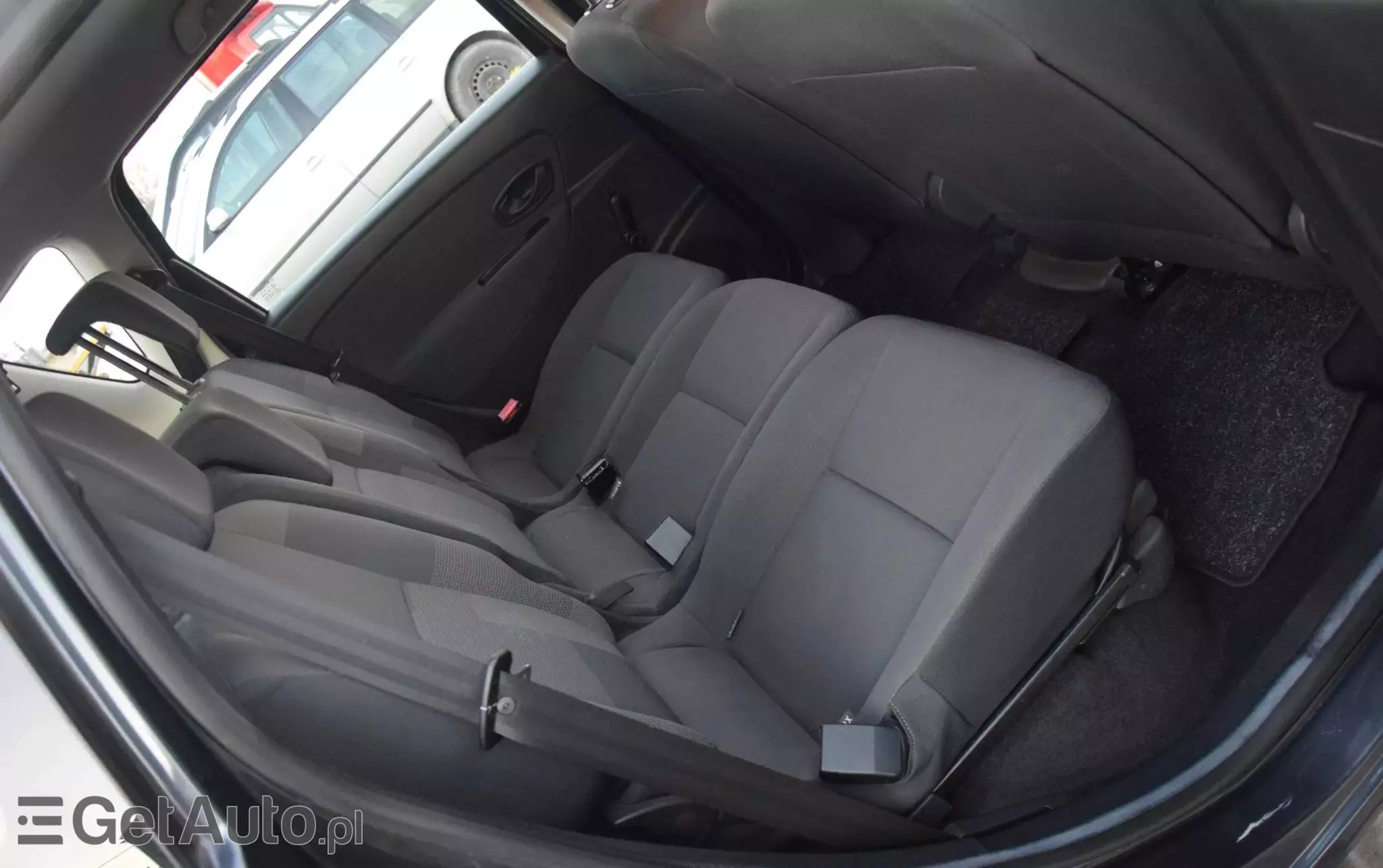 RENAULT Scenic 1.6 16V 110 TomTom Edition