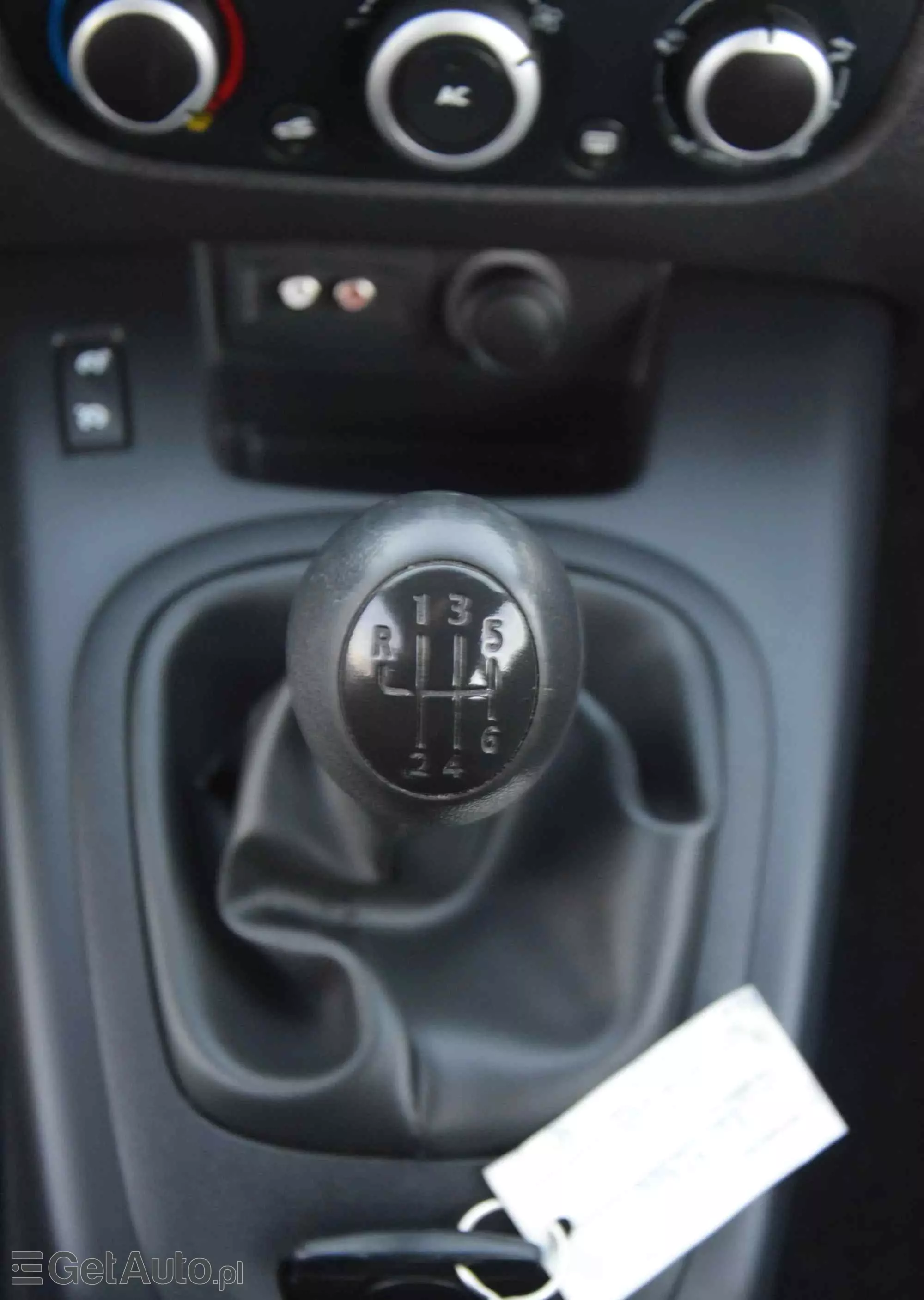 RENAULT Scenic 1.6 16V 110 TomTom Edition